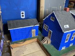 Unusual Folk Art Toothpick Lighted House and Garage