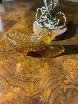 (2) Fenton glass shoes, Vase, & Doris Gibson art piece