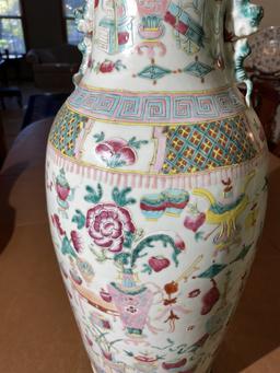 Large Antique Vase or Urn Chinese Famille Rose Export