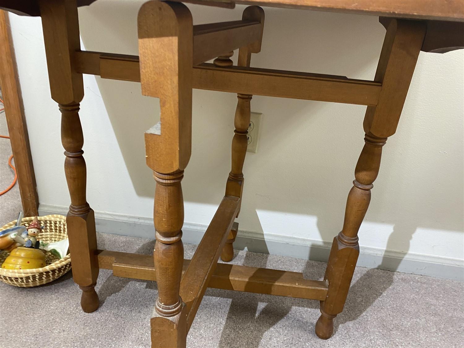 Antique rocking chair w/barley twist PLUS table