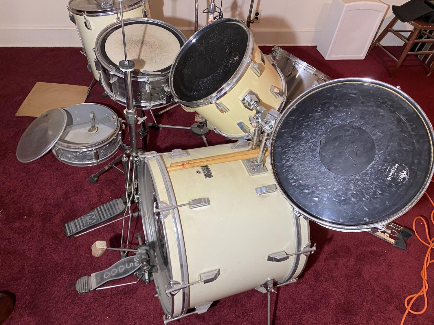 Vintage Pearl Drum Set and more