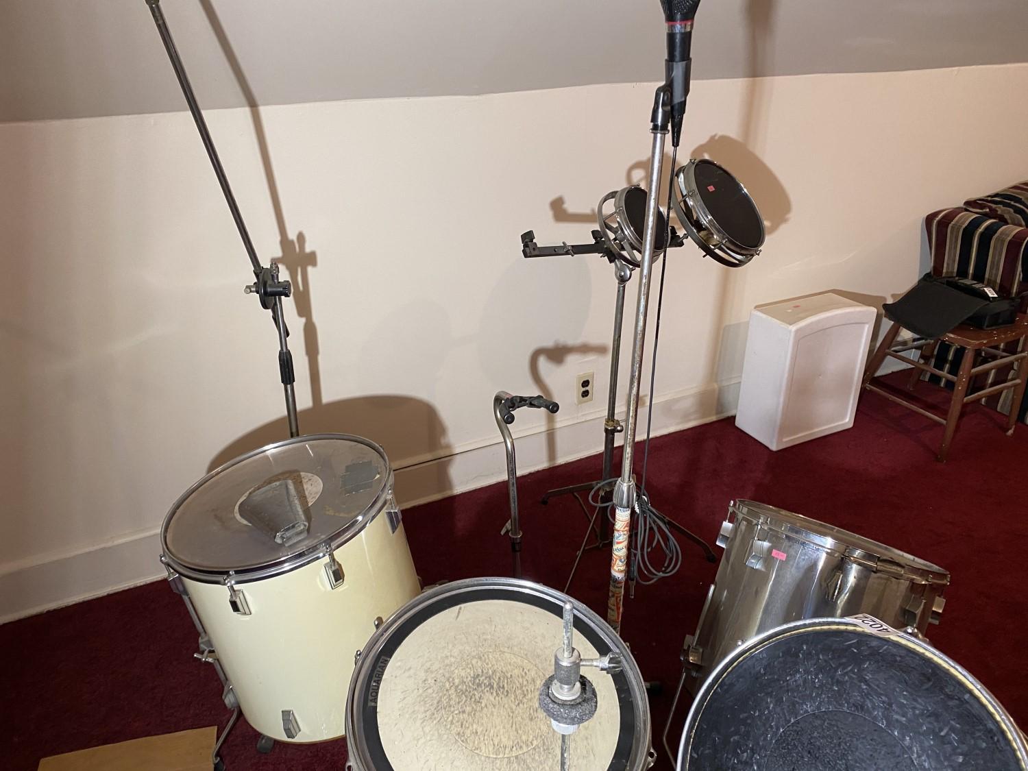 Vintage Pearl Drum Set and more