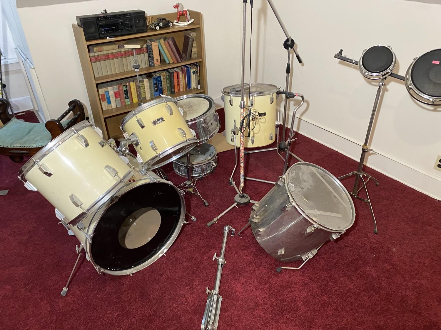 Vintage Pearl Drum Set and more