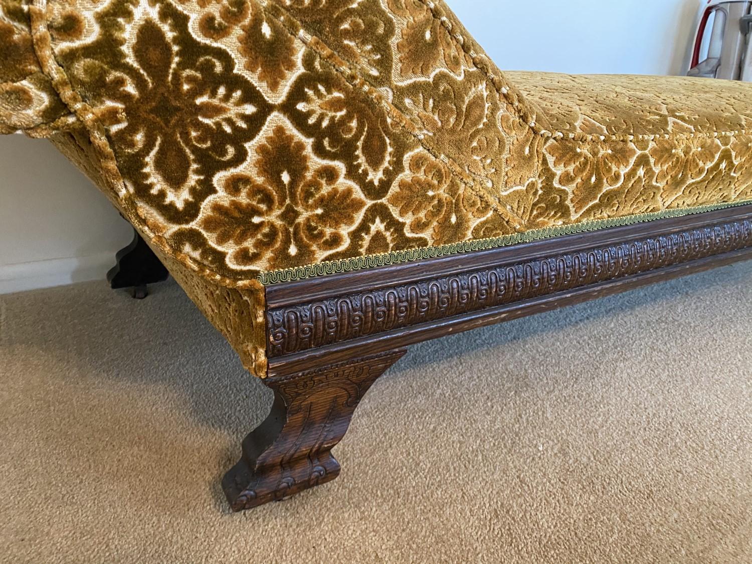 Antique Victorian Fainting Couch