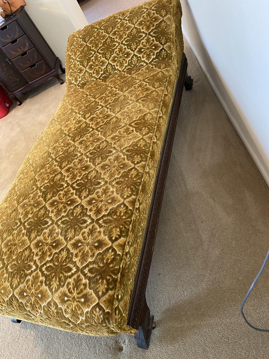 Antique Victorian Fainting Couch