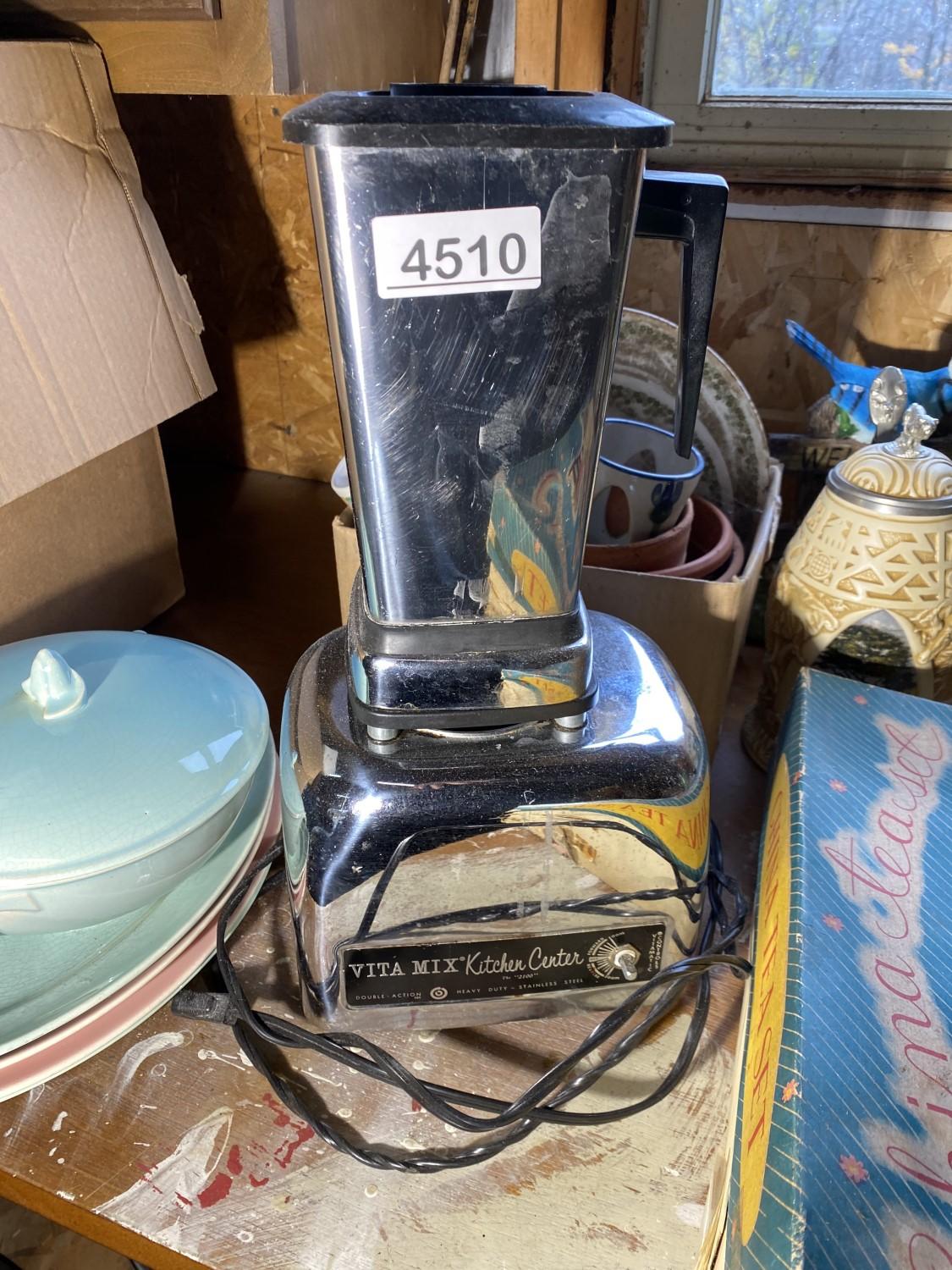 Lot of nicer vintage items