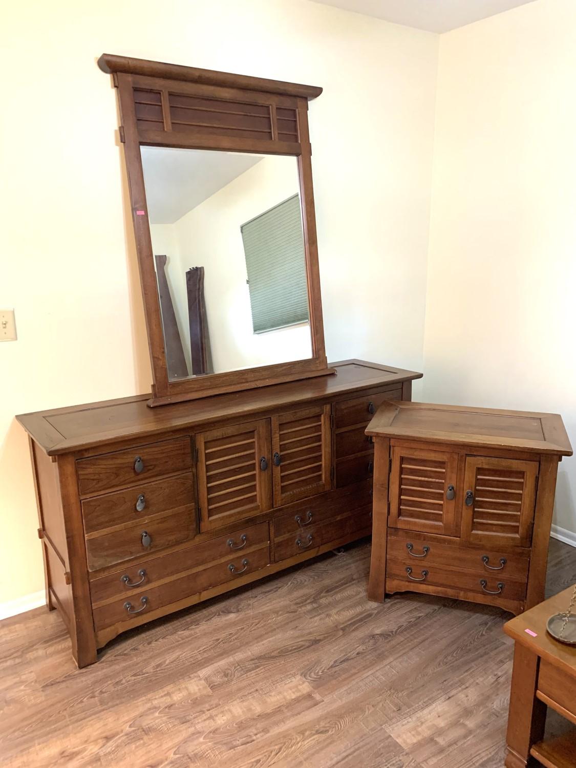 Bassett Furniture, Dresser with Mirror and Night Stand