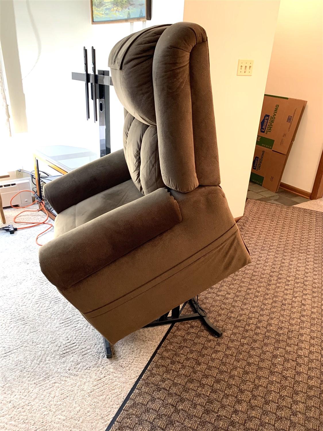 Lift Chair with Heating and Massage Options