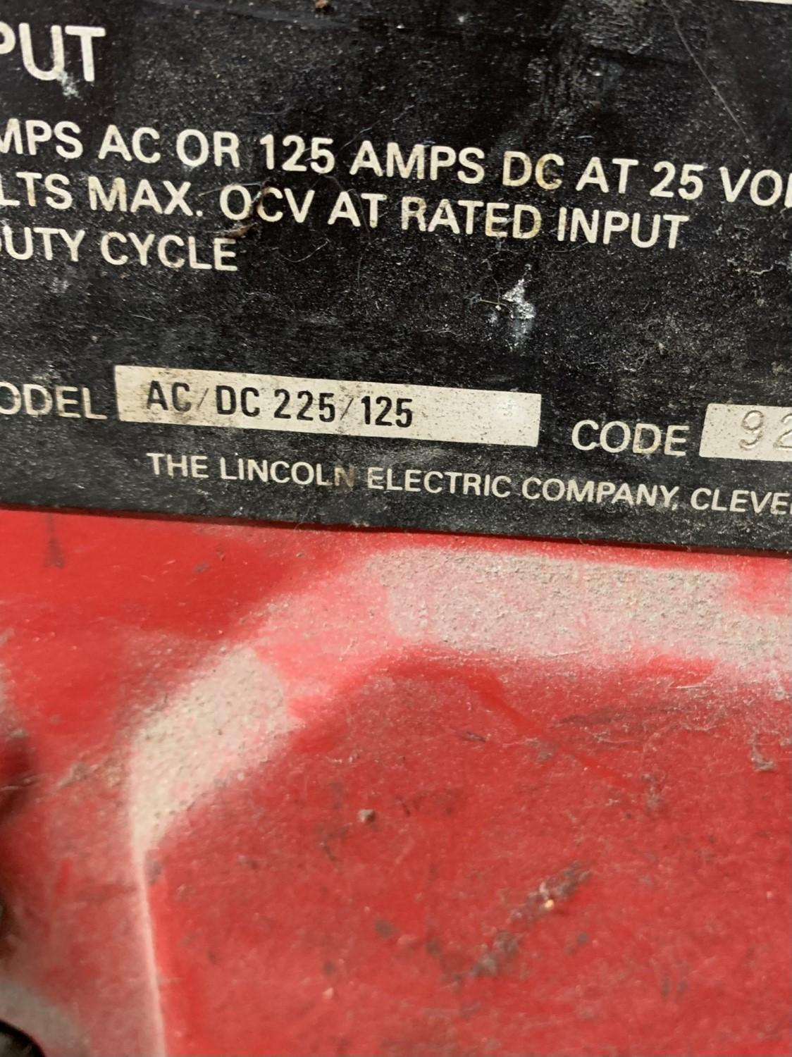 Lincoln Electric AC/DC Arc Welder with Leads & Power Cables