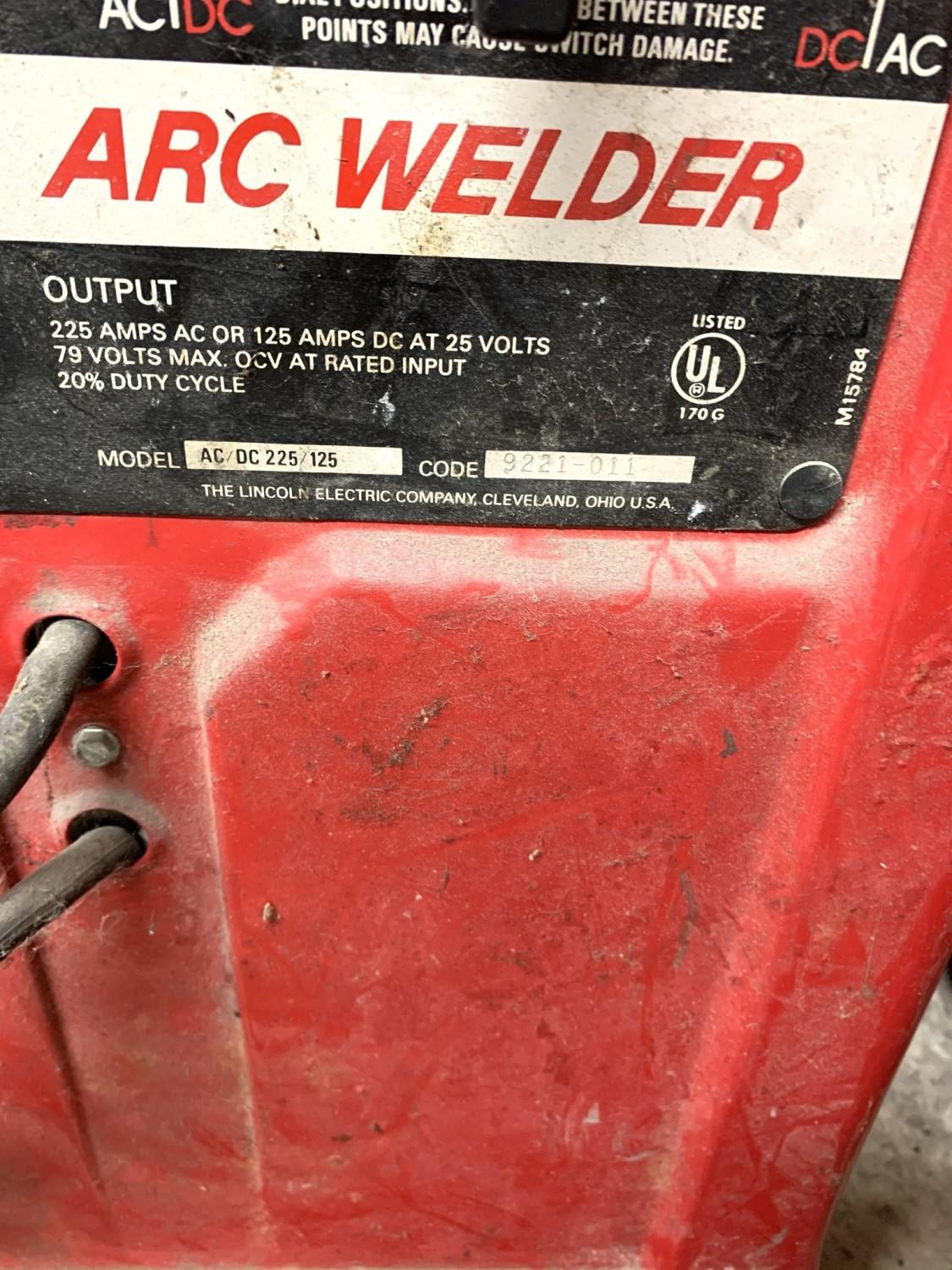 Lincoln Electric AC/DC Arc Welder with Leads & Power Cables