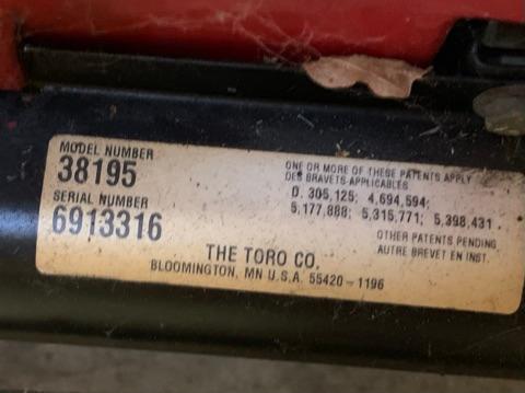 Toro CCR 1000E Snow thrower with Key