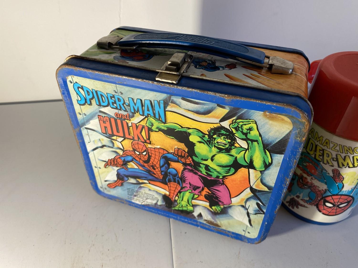 Vintage Metal Lunchbox Captain America
