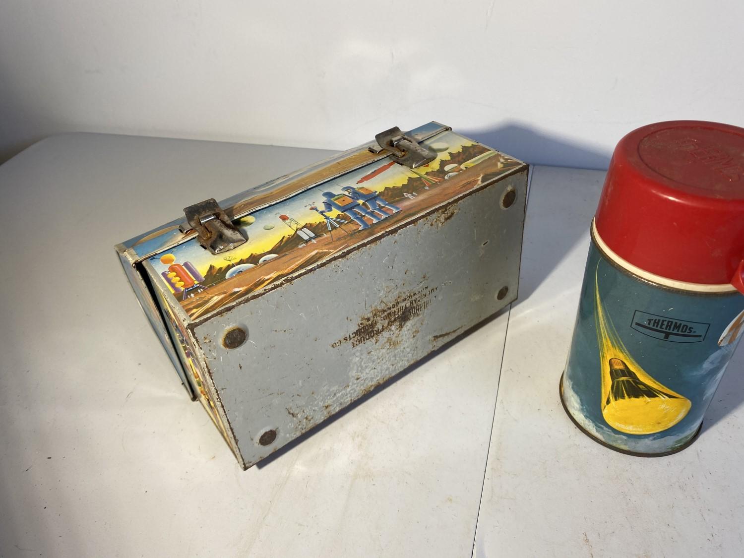 Vintage Metal Lunchbox - Outer space