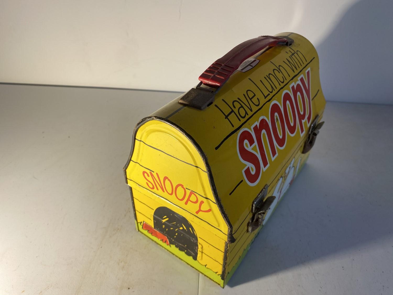 Vintage Metal Lunchbox Lunch With Snoopy