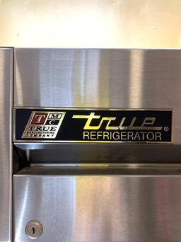 True Refrigeration Cabinet Model T-23G-LD