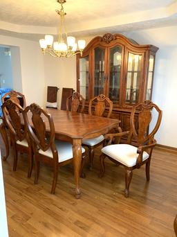 Beautiful Dining Table with 6 Chairs, China Hutch, and Buffet
