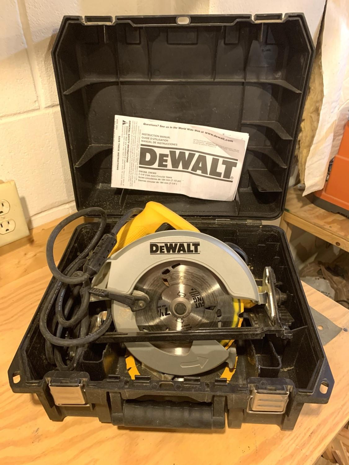 DeWalt 7 - 1/4 inch Circular Saw with Electric Brake