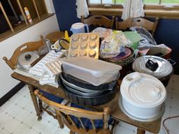 Large lot of assorted cookware