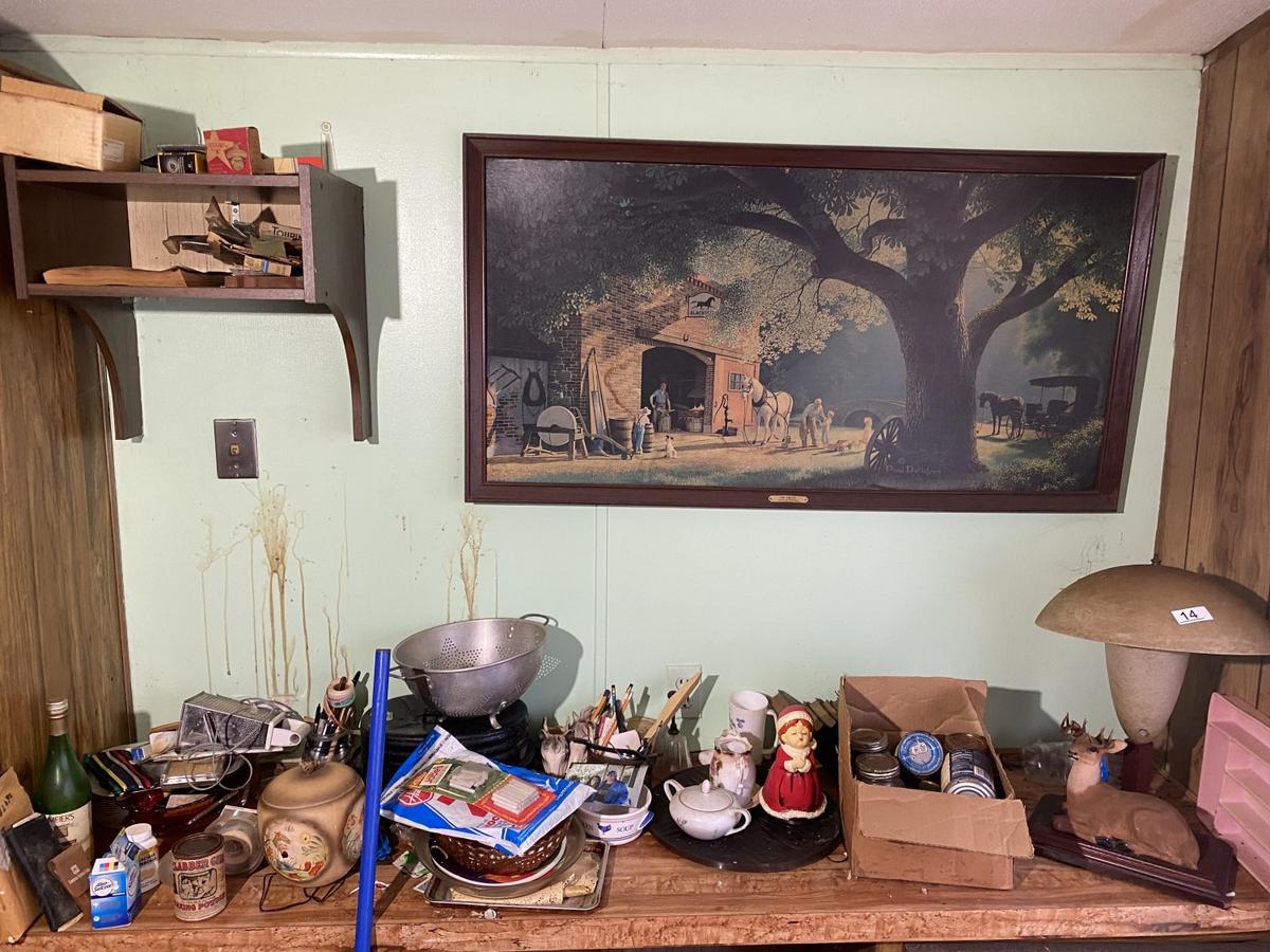 Group lot of vintage items