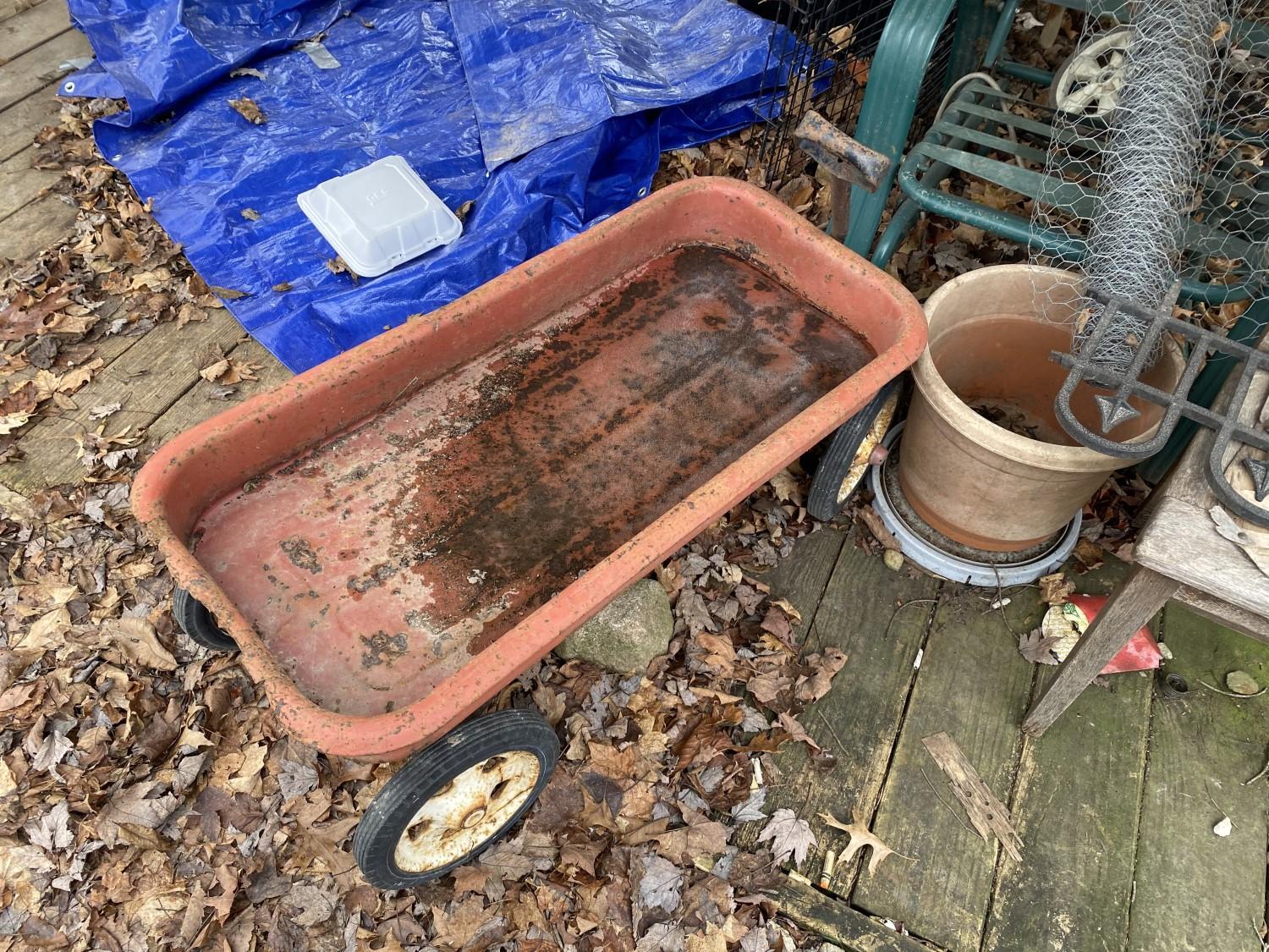 Shed cleanout lot including old wagon