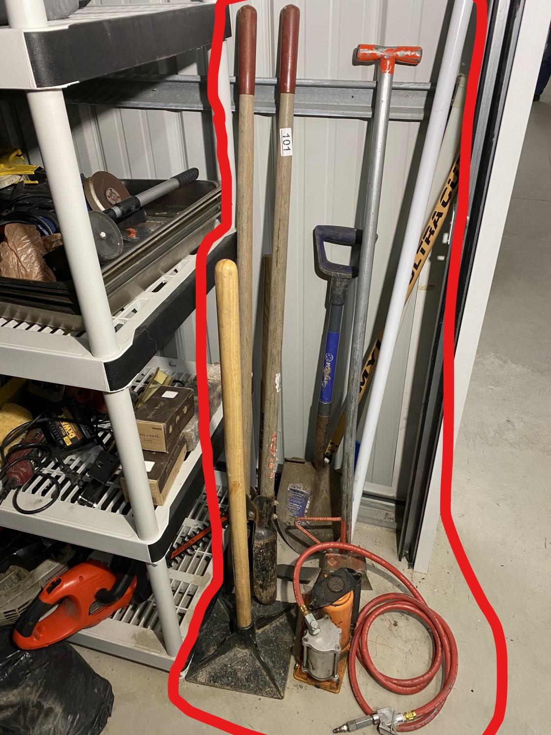 Group lot of hand tools, Pneumatic Pump