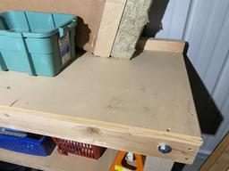 Wooden work bench - 6' long