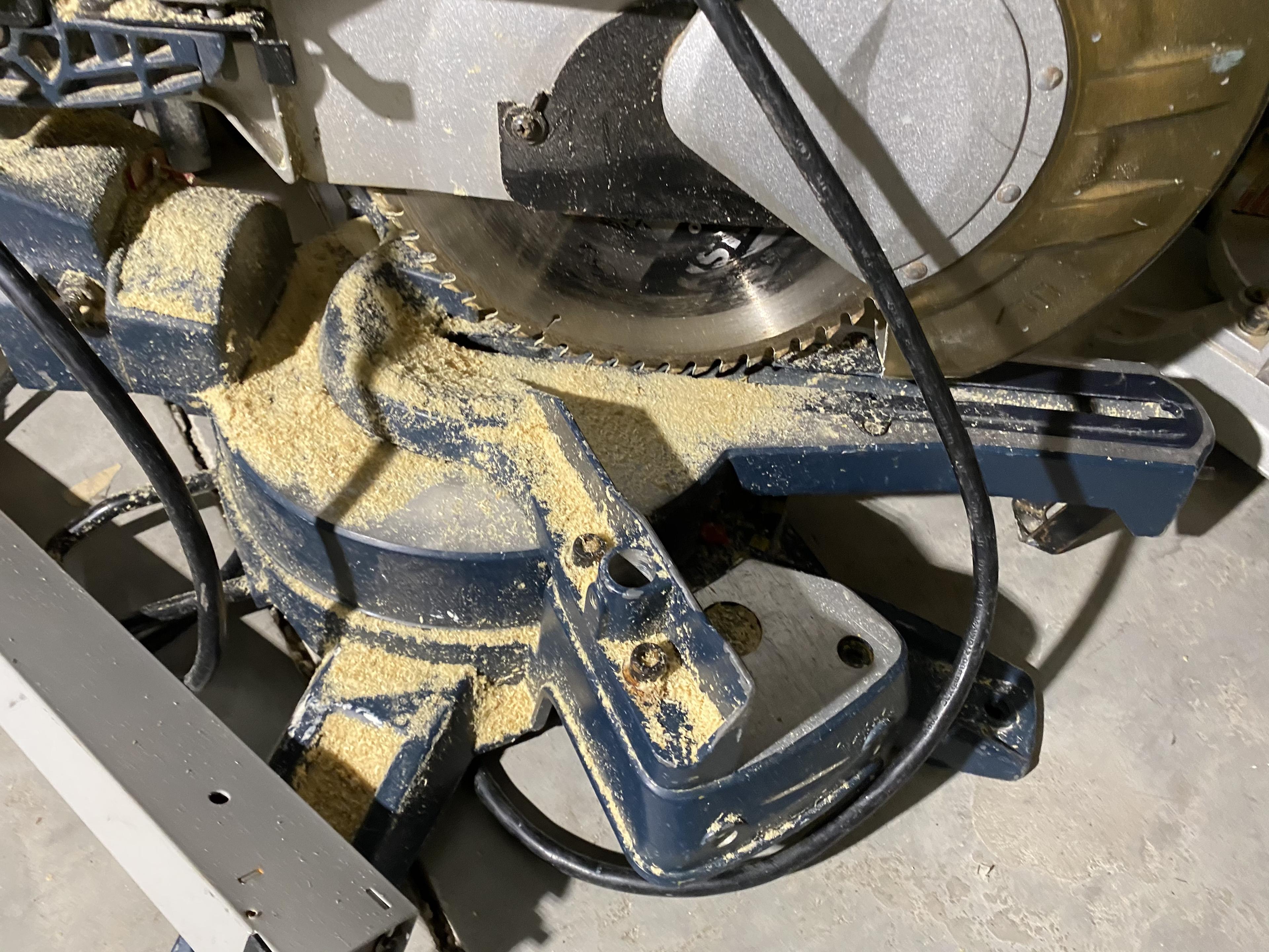 GMC 15 Amp Sliding Compound Miter Saw