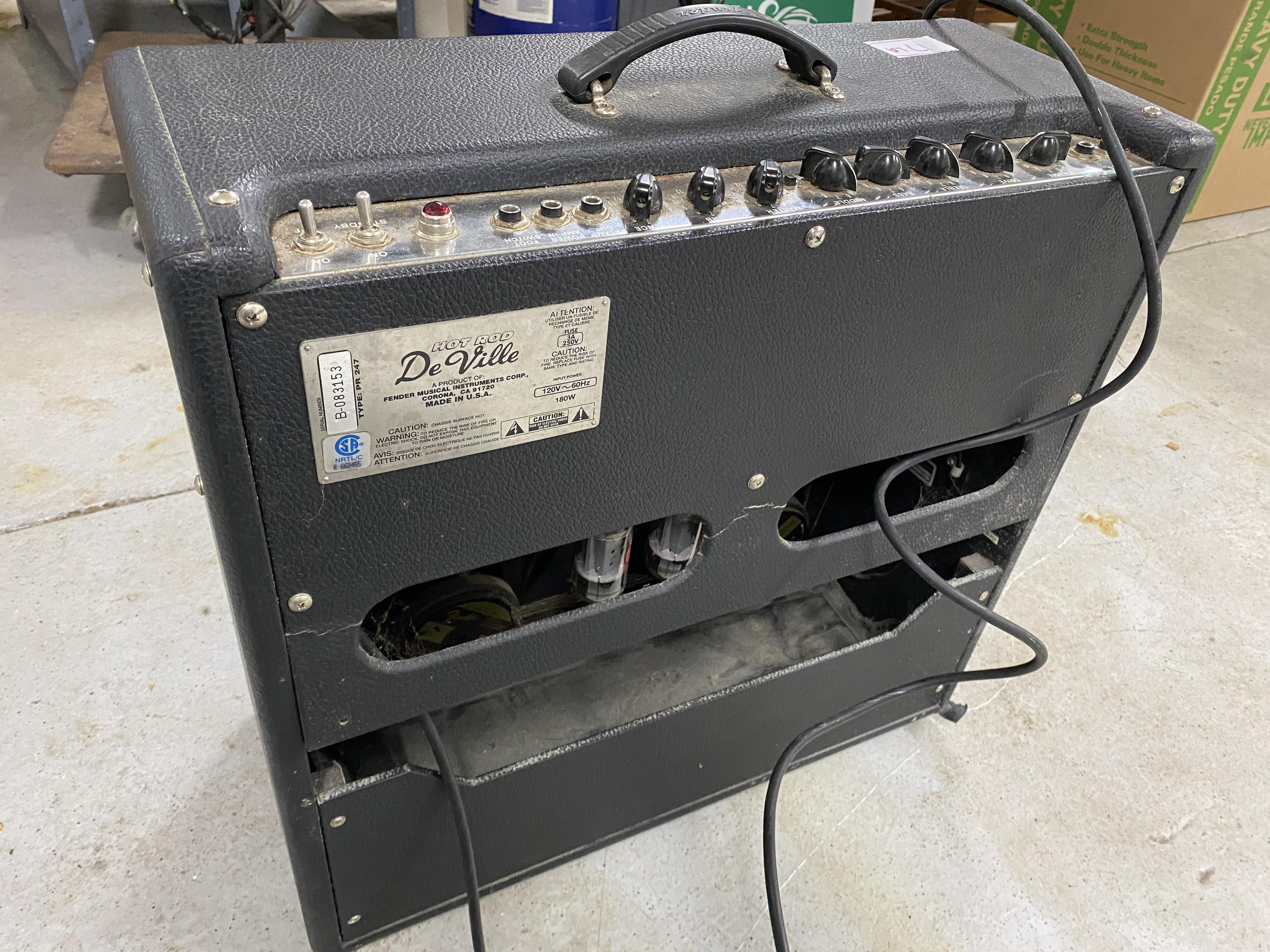 Vintage Fender-DeVille Tube Guitar Amplifier