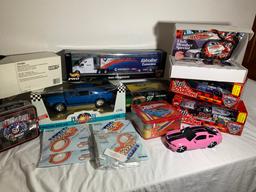 Racing Champions Club Member Set, Diecast Cars, Hot Wheels Lunch Box, ERTL Hershey's Car & More