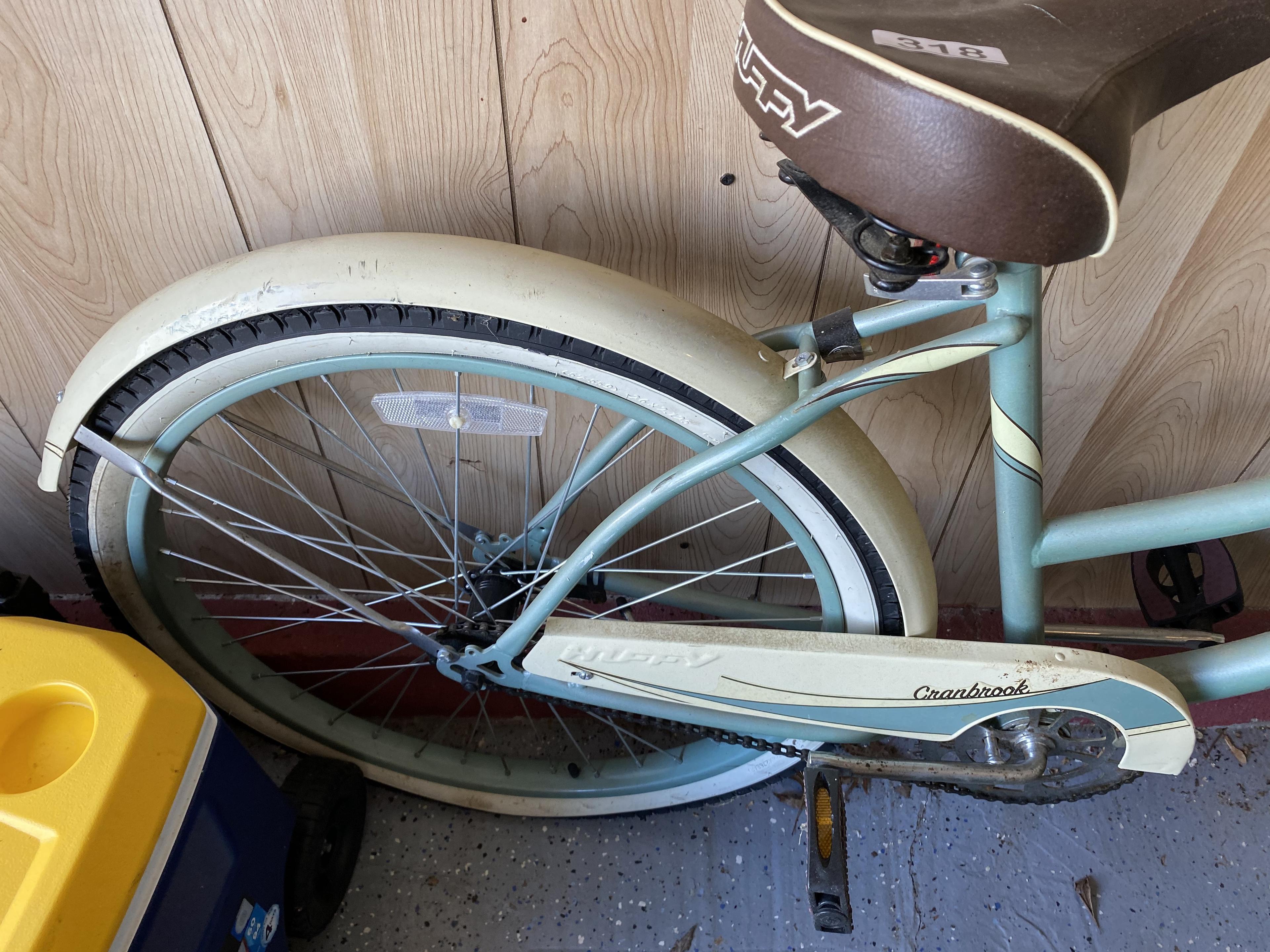 Nice VIntage Style Huffy Cranbrook Bicycle