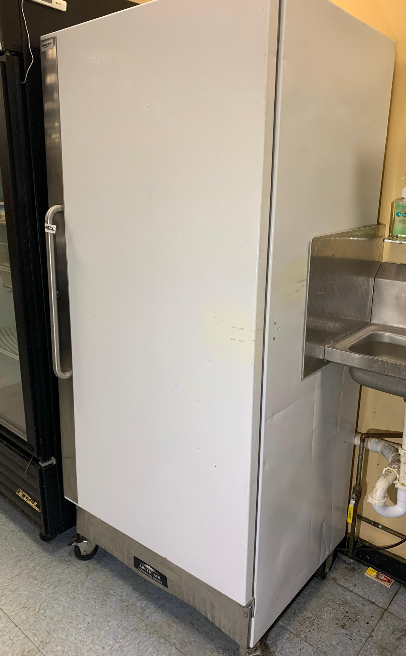 Arctic Air R22CW Commercial Reach-In Cooler Solid Door Listed as Freezer