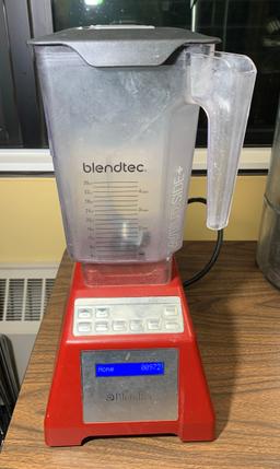 Blendtec Total Blender in Working Order.