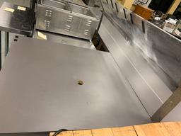 "L" Shaped Counter with Sneeze Guard