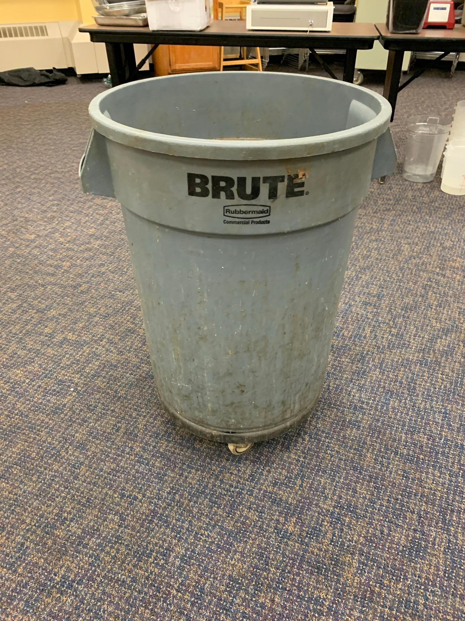 Rubbermaid Brute Trash Cans on Wheels