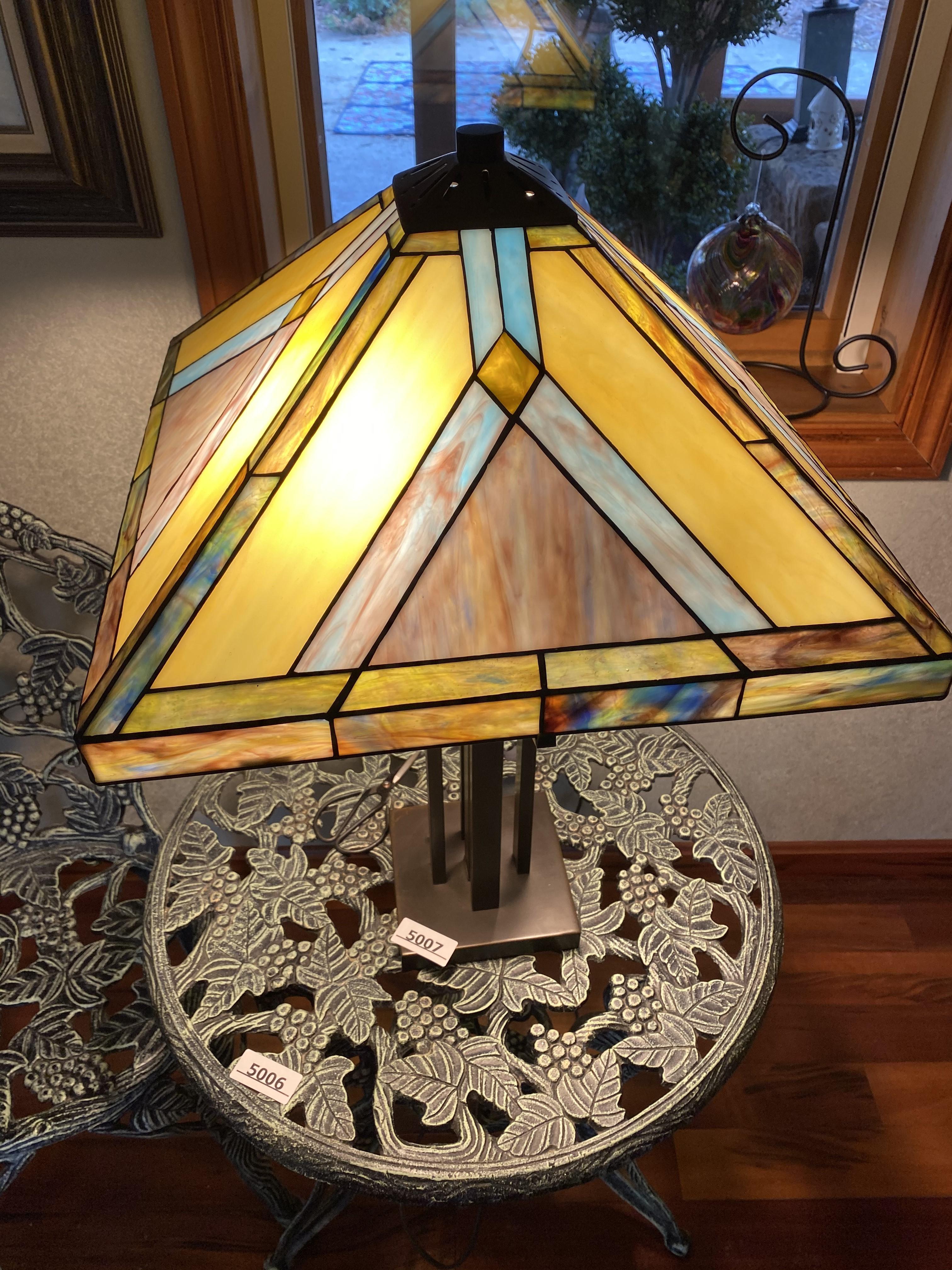 Stained Glass Style Nice Tiffany Type Lamp