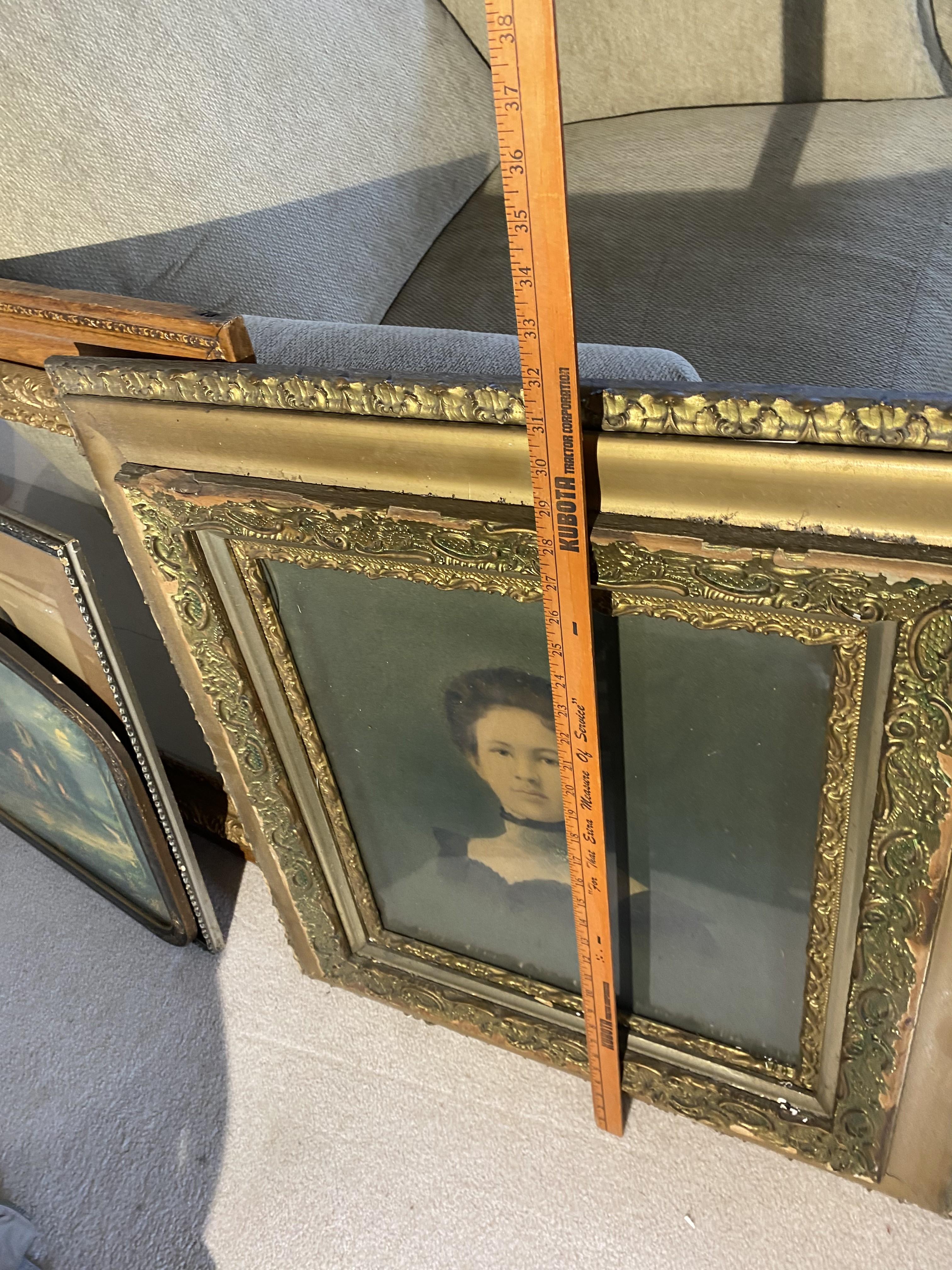 Lot of Antique portraits, frames, print