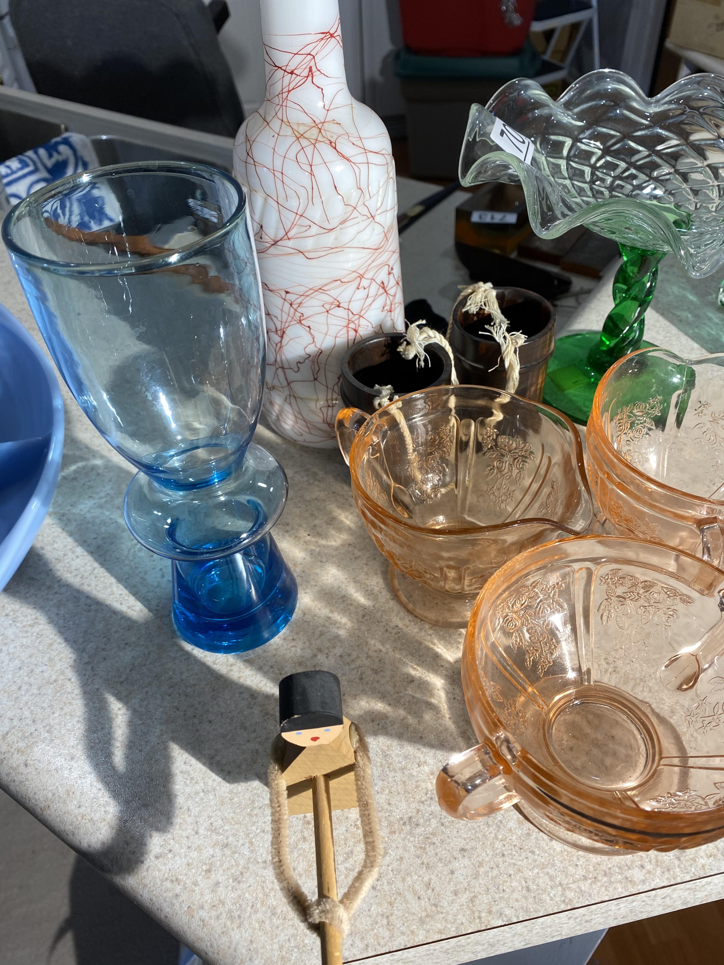 Pyrex and other vintage glass lot