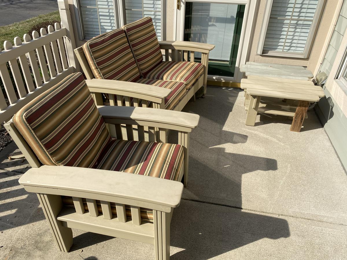 Outdoor patio set