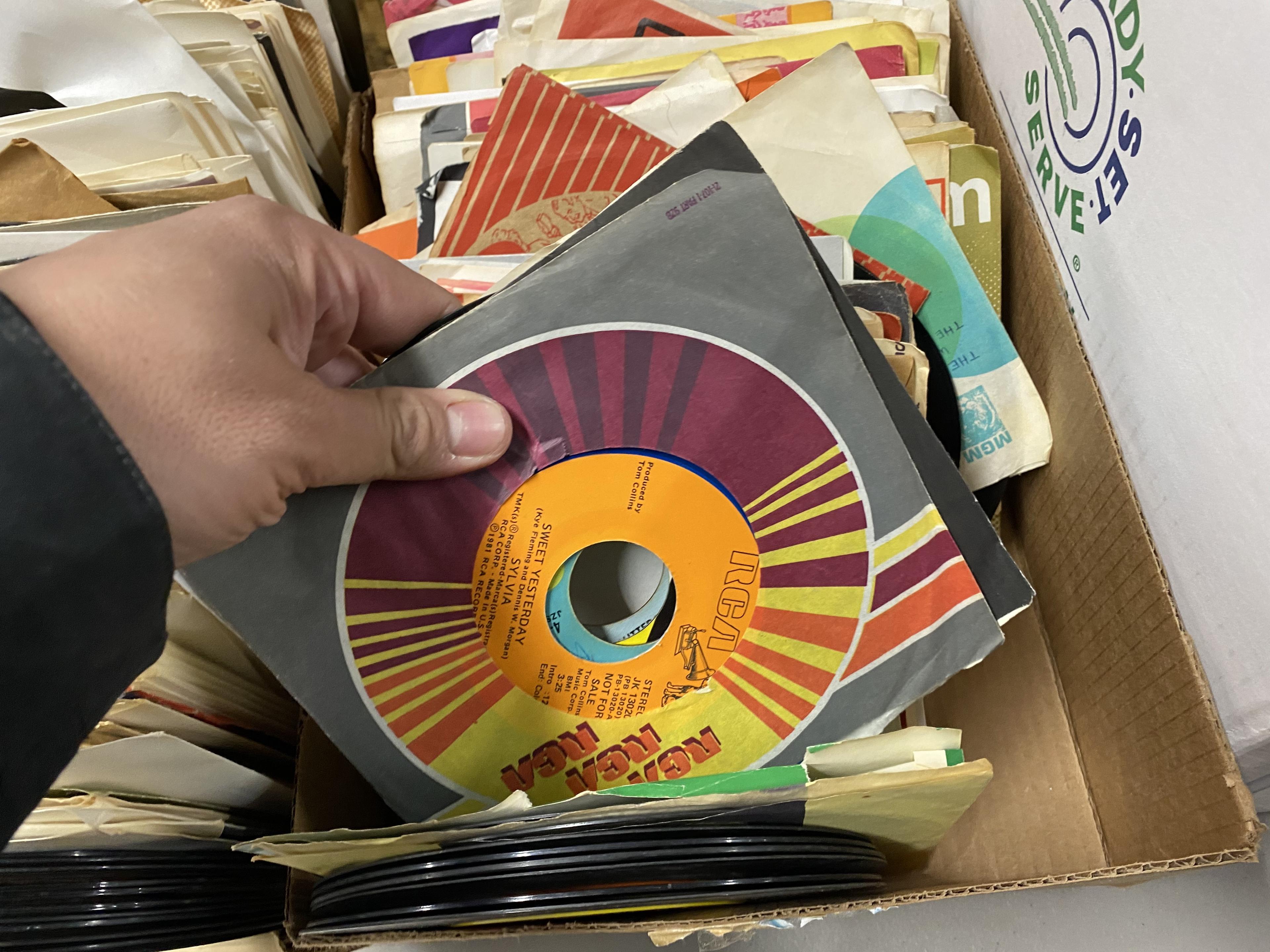 Very Large quantity of 45 records