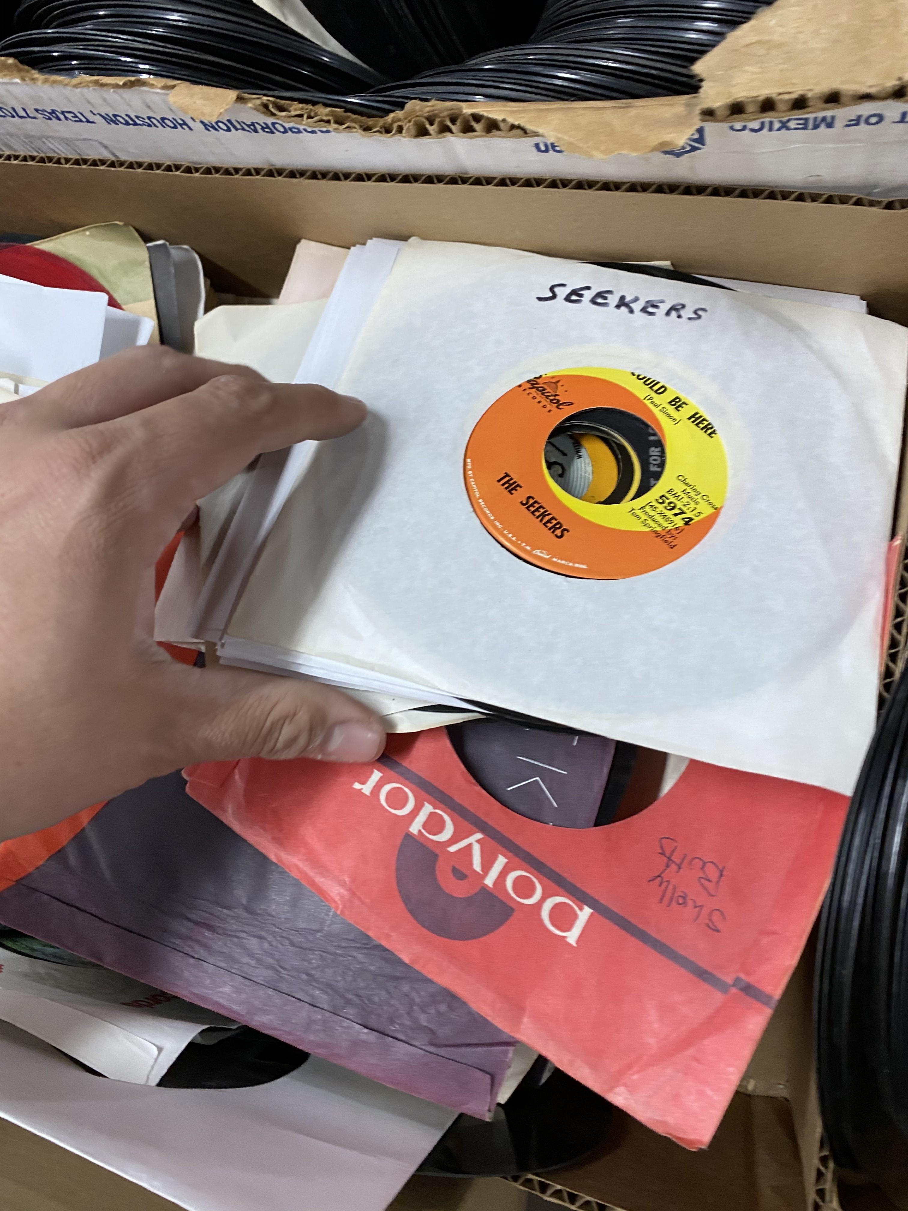 Very Large quantity of 45 records