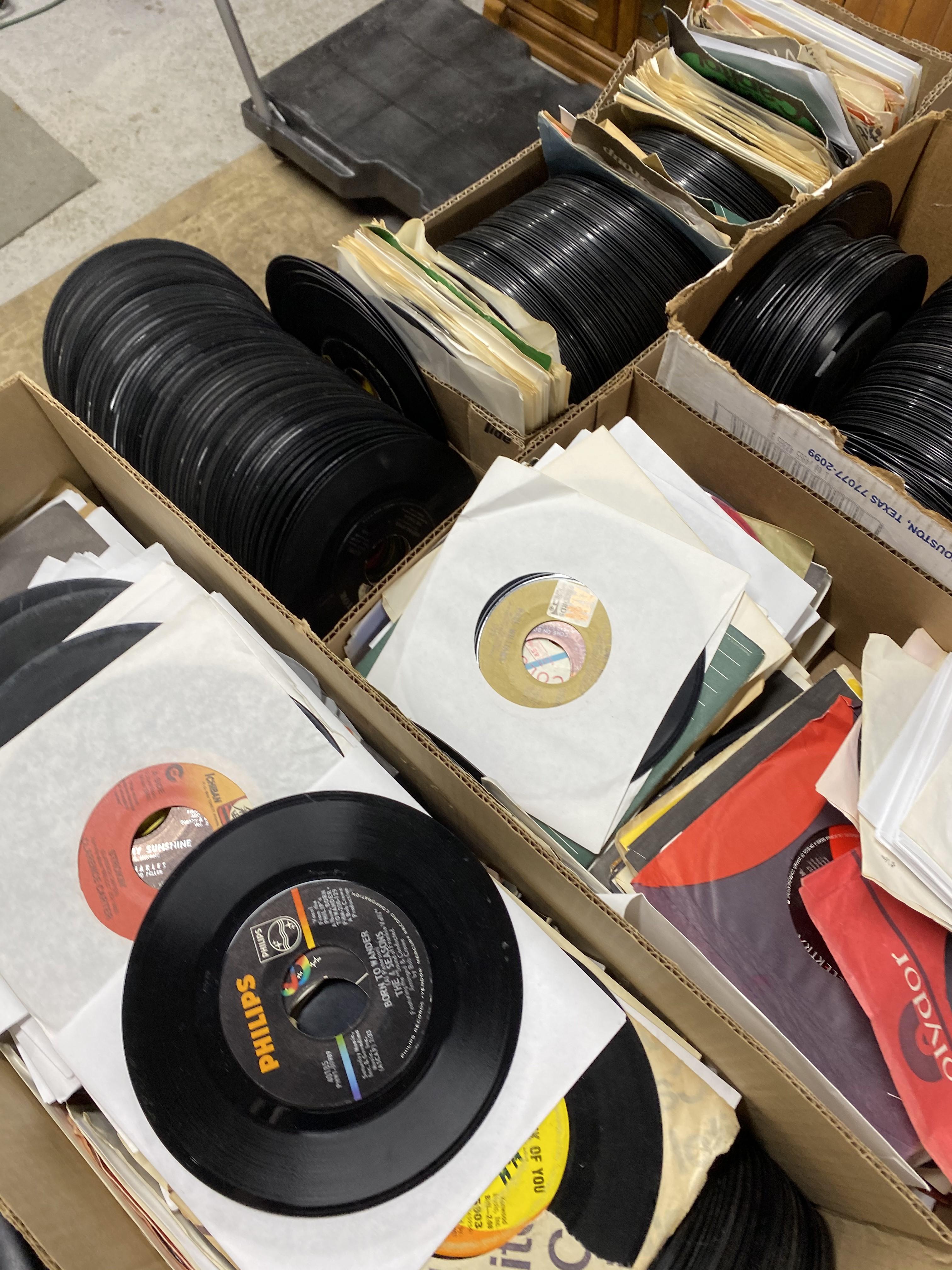 Very Large quantity of 45 records