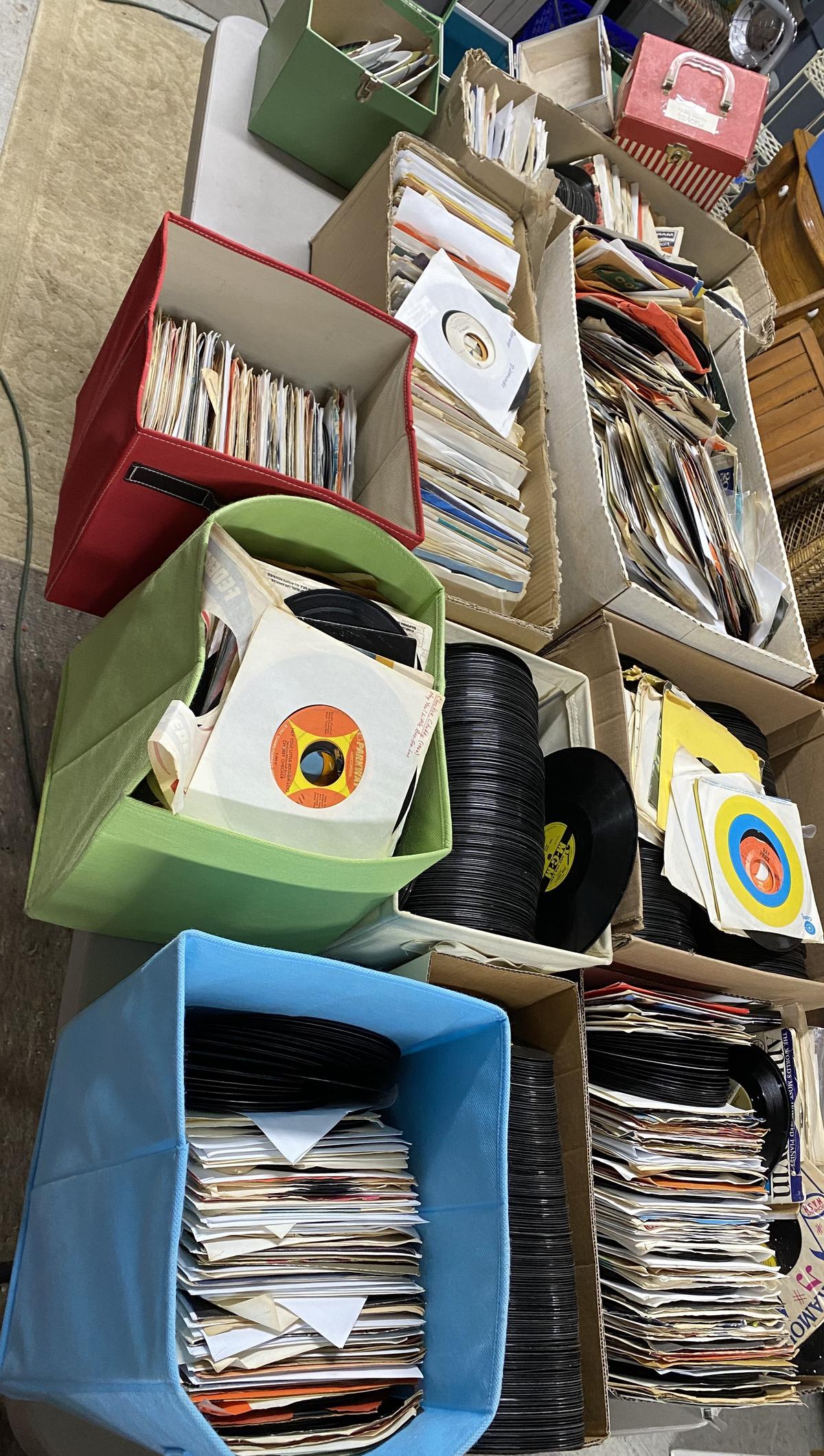 Very Large quantity of 45 records