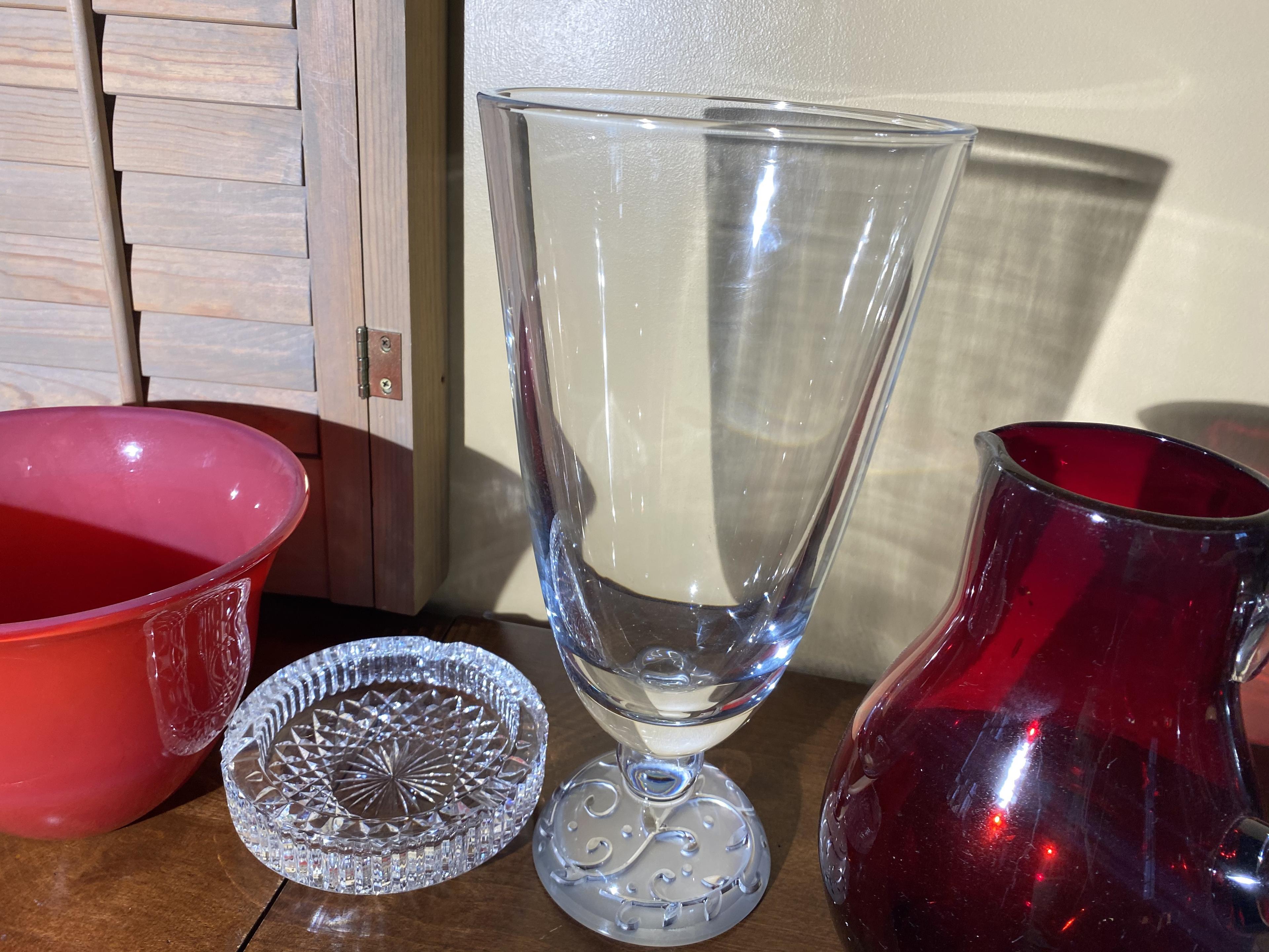 Group lot of four vintage piece of glass