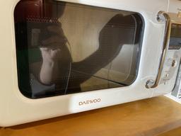 Daewoo Microwave with Manual