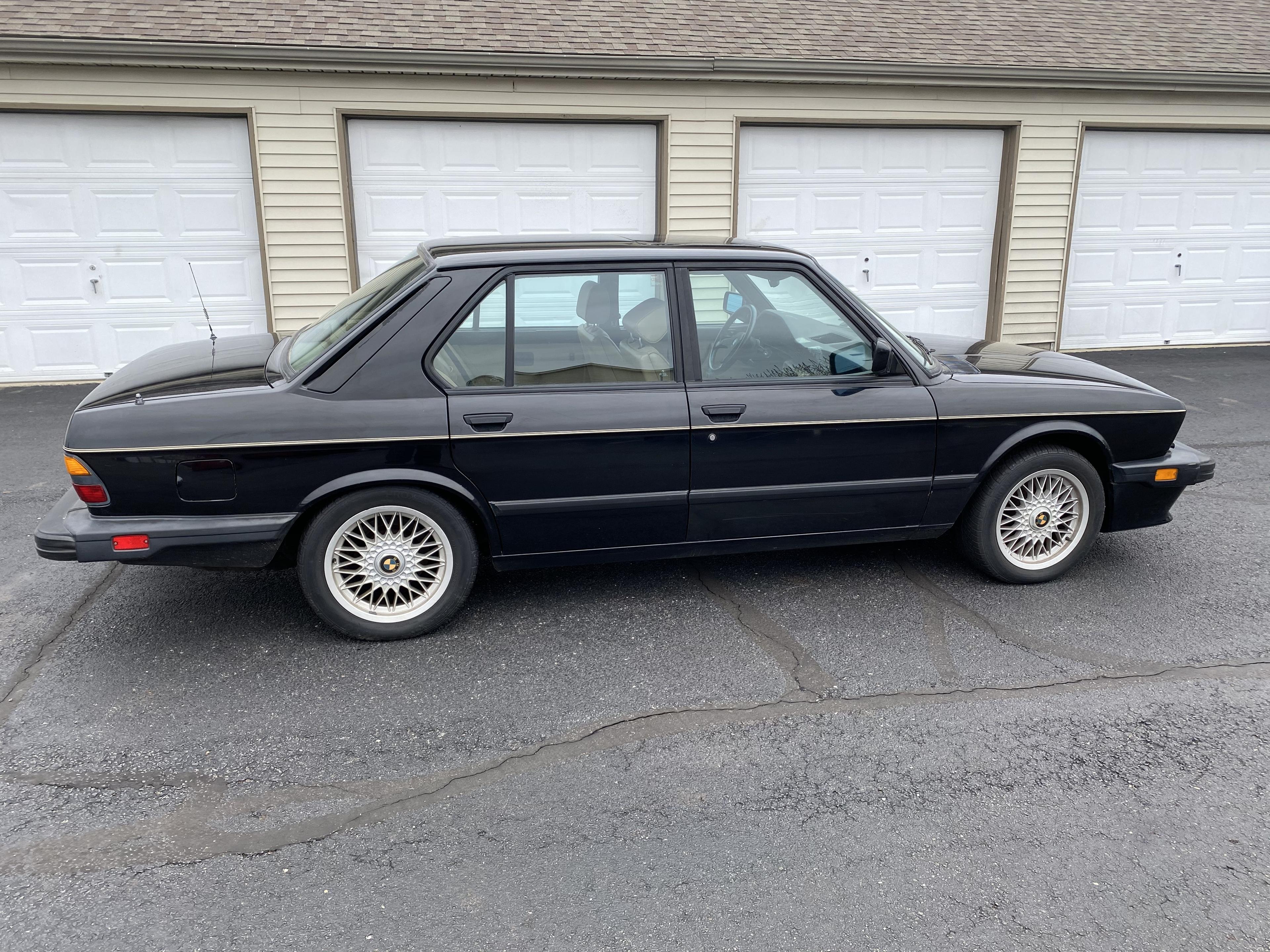 1988 BMW M5 E28 -Excellent - Starts, Runs, Drives