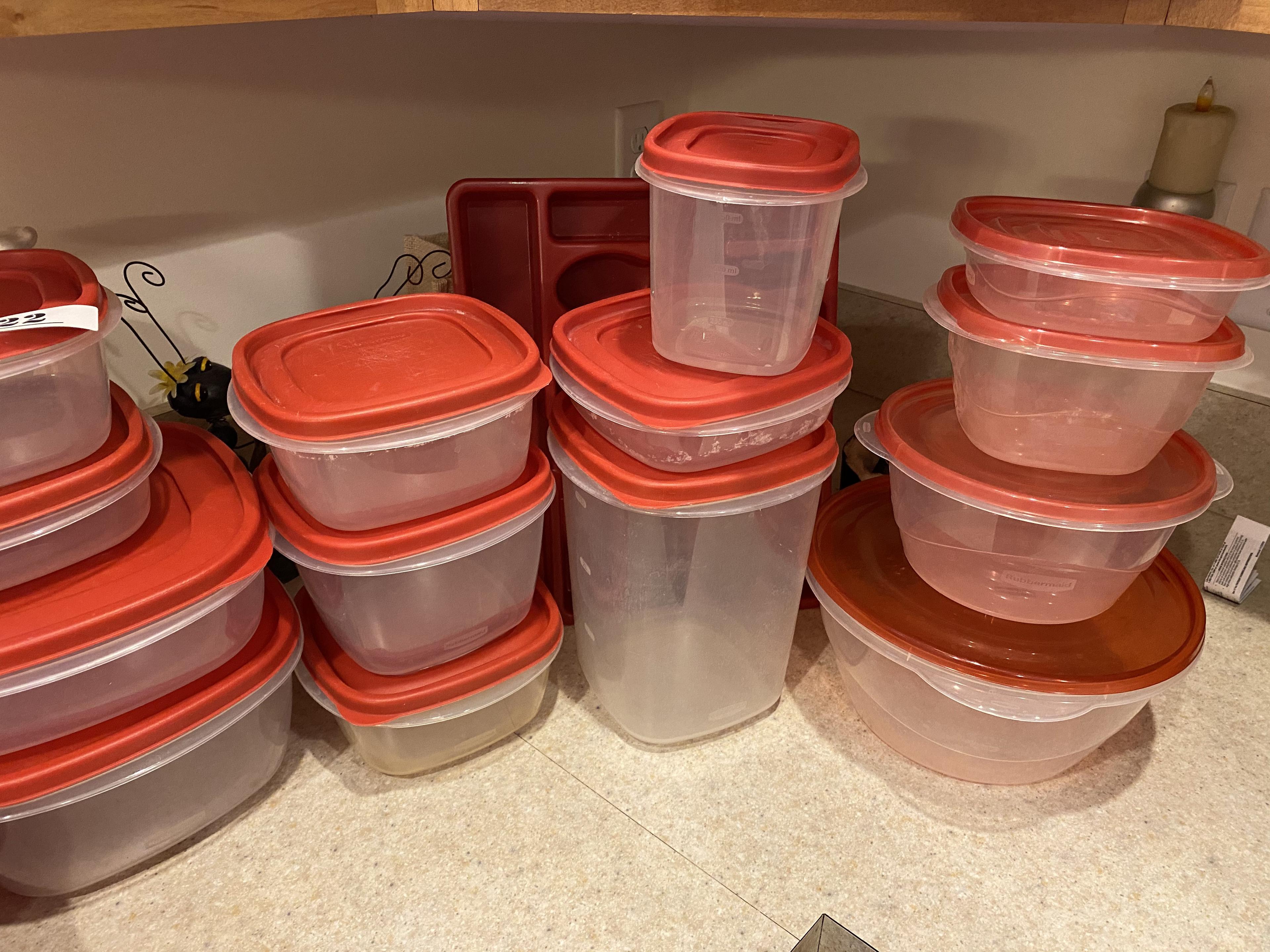 Group lot of tupperware