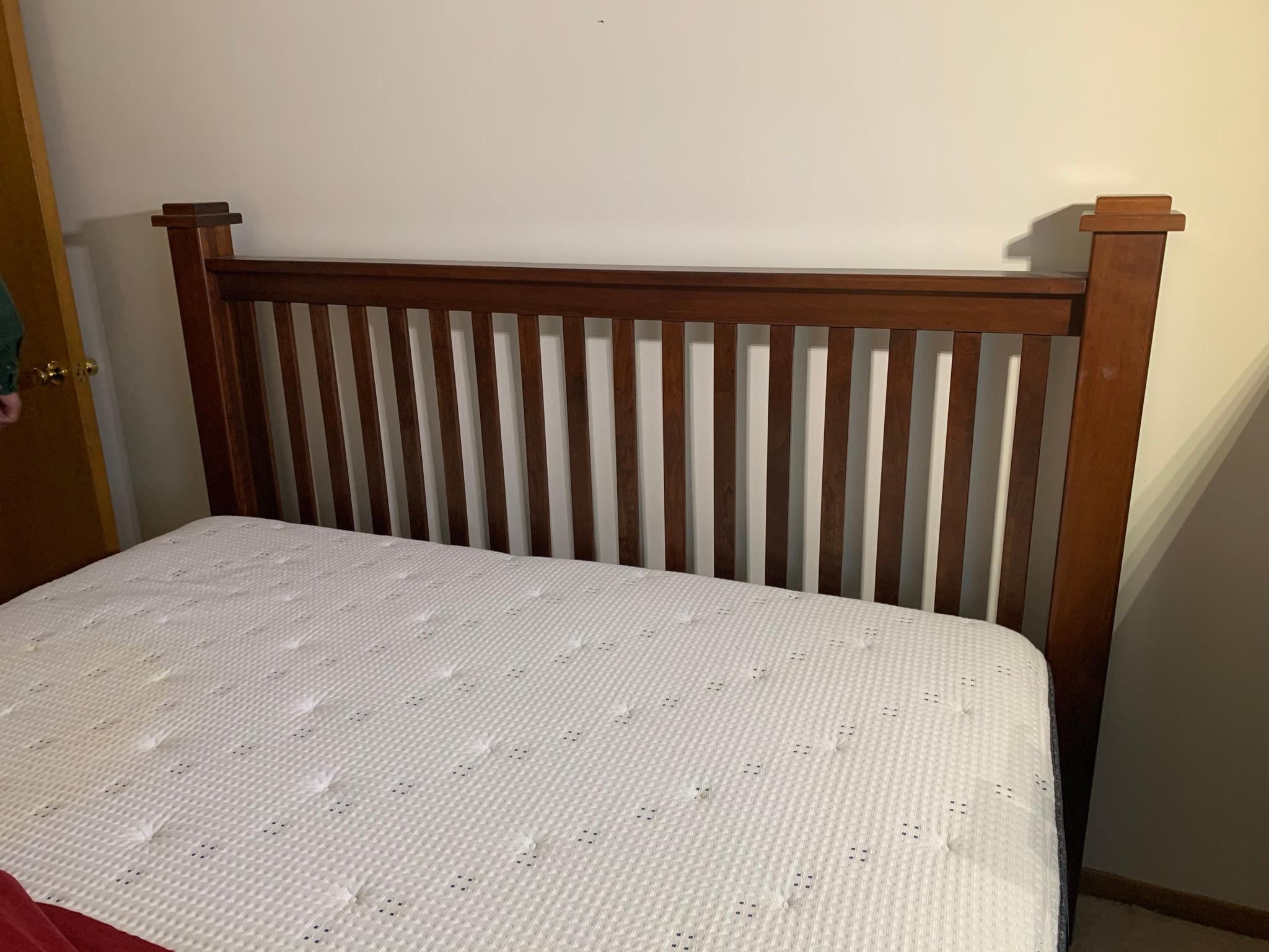 King Size Bed with Serta iseries Hybrid Mattress