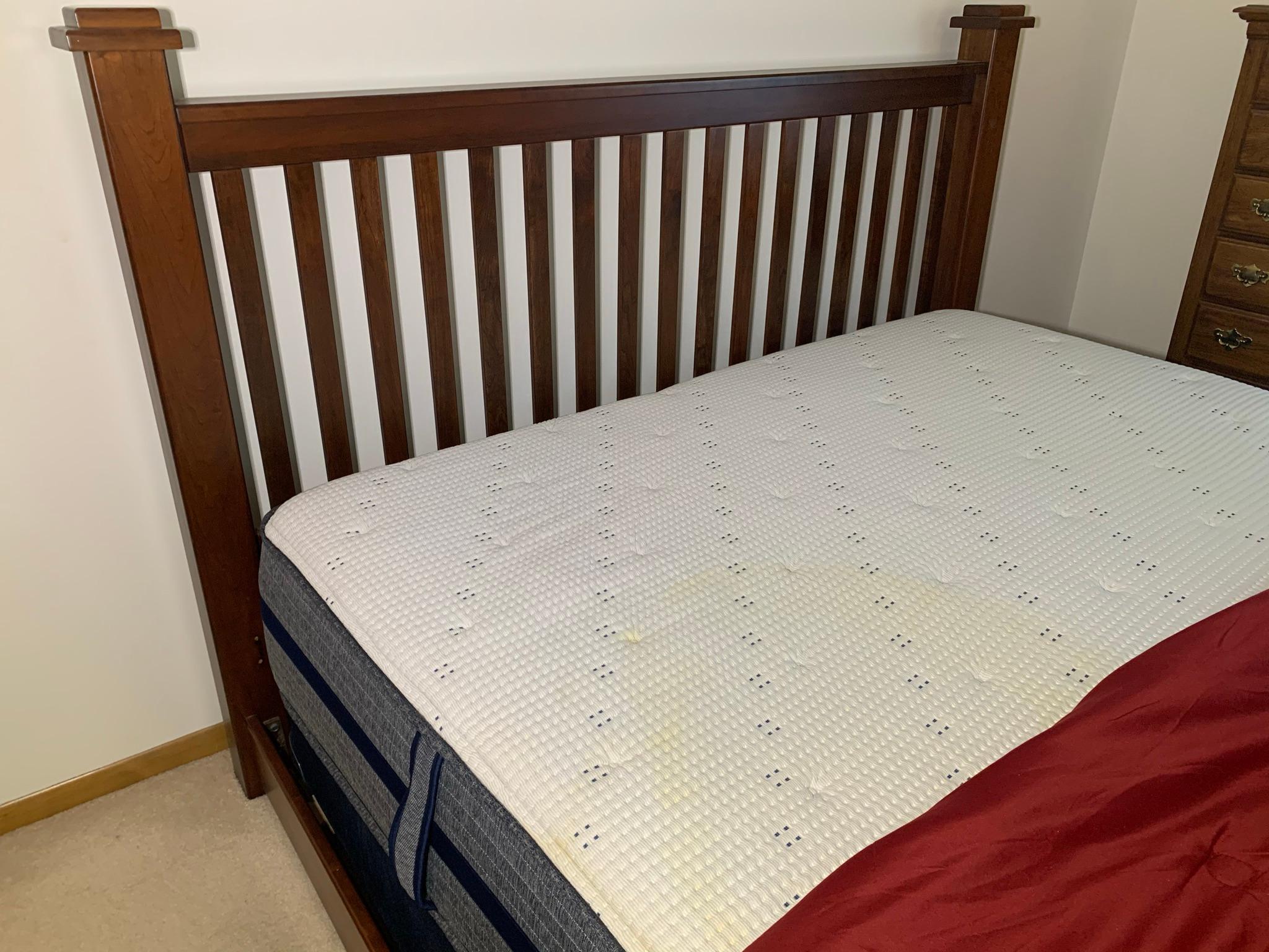 King Size Bed with Serta iseries Hybrid Mattress