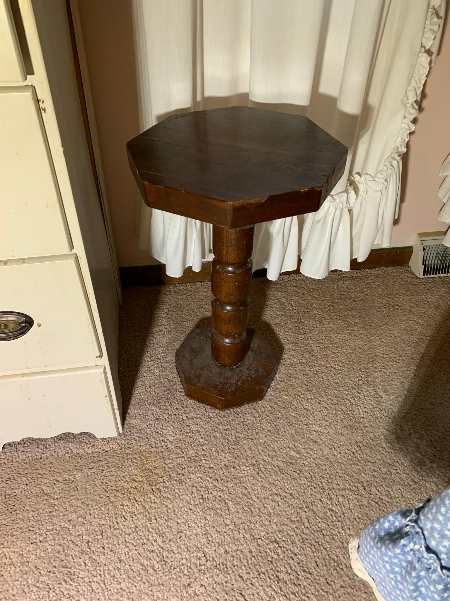 Bedroom Clean Out -  Single Beds, Mid Century Lamp, Desk, Closet & More