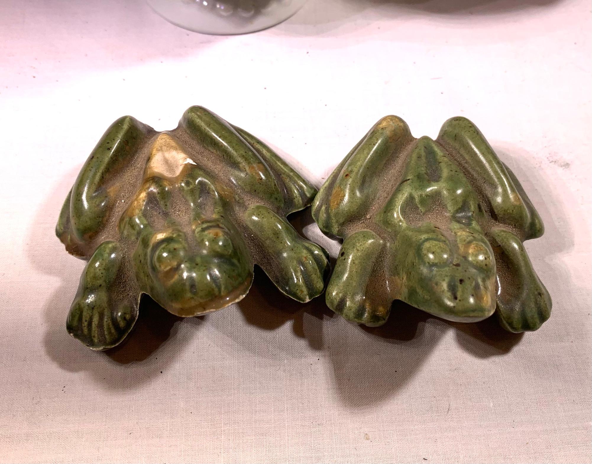 Baileys Collector Glasses, Thread Holder & Ceramic "Surprise" Frogs